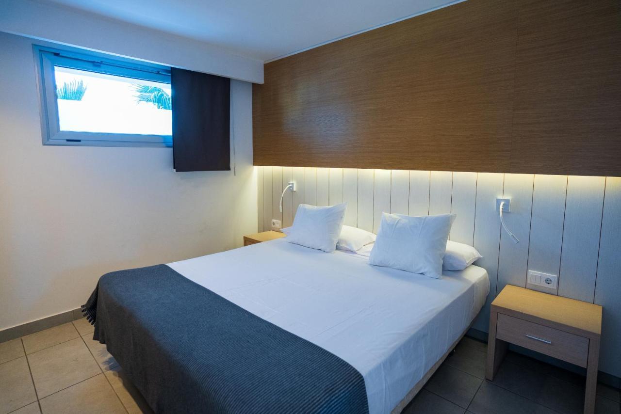 Apartamentos Vacacionales Broncemar San Bartolomé Екстериор снимка